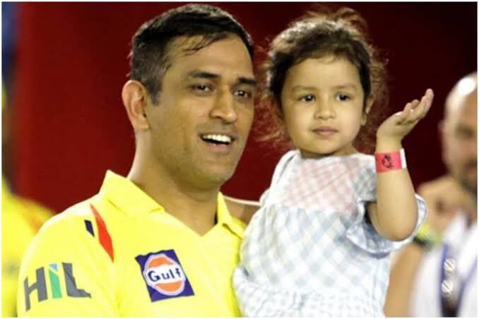 IPL में खराब प्रदर्शन पर धोनी की 5 वर्षीया बेटी को सोशल मीडिया पर धमकी, अब देशभर में ट्रोलर्स को लताड़ रहे लोग