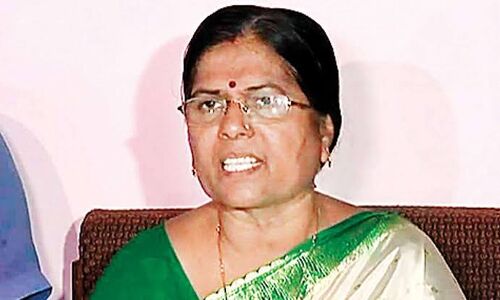 बिहार में यादवों को कुकर्मी कहने वाली मंजू वर्मा वही हैं जिनका मुजफ्फरपुर बलात्कार कांड में छीना था मंत्री पद