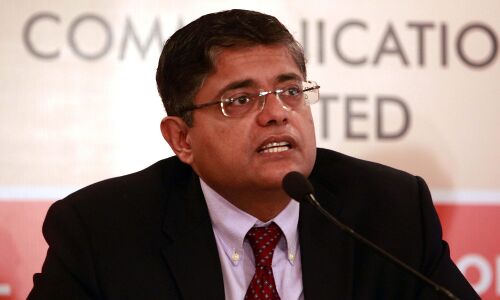 भाजपा के राष्ट्रीय उपाध्यक्ष जय पांडा ओडिशा की कानून व्यवस्था की तुलना पाकिस्तान से करके आये विवादों में