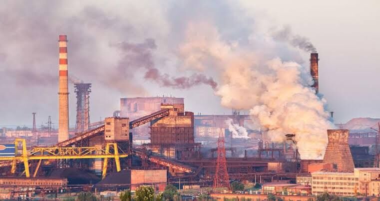 जानलेवा हो रहा वायु प्रदूषण, पिछले वर्ष देश में हो गई 16 लाख लोगों की मौत: रिपोर्ट