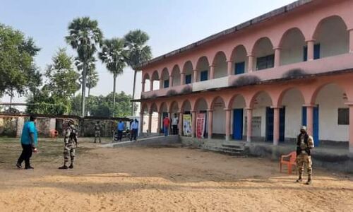 बिहार के इस बूथ पर पसरा सन्नाटा, जानें एक भी मतदाता क्यों नहीं आया वोट देने