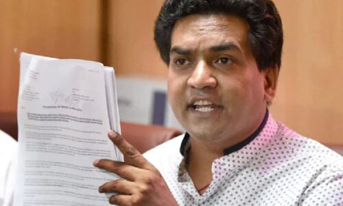 कपिल मिश्रा ने दिल्ली के स्वास्थ्य मंत्री सत्येंद्र जैन से मानहानि मामले में मांगी माफी