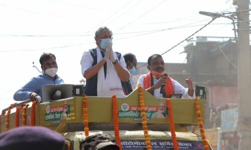 कहां गया नियम-कानून, कोरोना पीड़ित थे सुशील मोदी, पर अस्पताल से डिस्चार्ज होने के 3 दिन बाद ही पहुंच गए रोड शो करने!