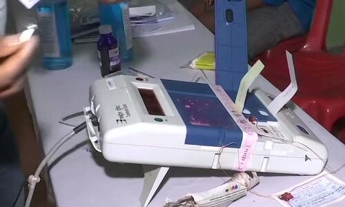 बिहार विधानसभा चुनाव के दूसरे चरण में 94 सीटों के लिए वोटिंग, उपचुनाव के लिए 54 विस सीटों पर भी मतदान बिहार विधानसभा चुनाव के दूसरे चरण में 94 सीटों के लिए वोटिंग, उपचुनाव के लिए 54 विस सीटों पर भी मतदान