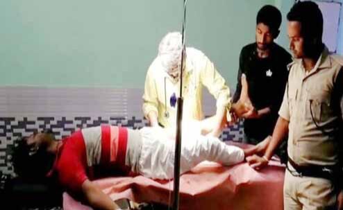 बिहार चुनावों के बीच समस्तीपुर में प्रत्याशी को मारी गोली, 7 को यहां होना है मतदान बिहार चुनावों के बीच समस्तीपुर में प्रत्याशी को मारी गोली, 7 को यहां होना है मतदान