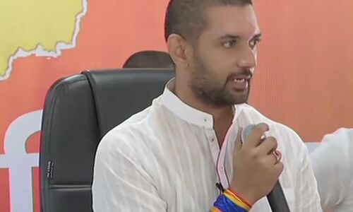 नीतीश कुमार अभी मोदी के सामने और 10 तारीख के बाद तेजस्वी-लालू के सामने नतमस्तक होंगे : चिराग पासवान