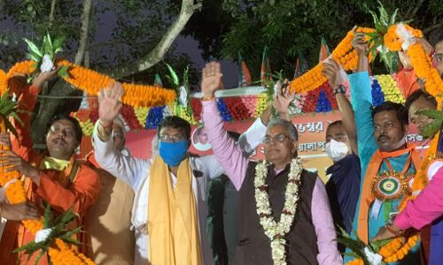 बंगाल भाजपा अध्यक्ष दिलीप घोष की चेतावनी, ममता बनर्जी के लोग सुधर जाएं, नहीं तो हड्डी-पसली तोड़ भेज देंगे श्मशान बंगाल भाजपा अध्यक्ष दिलीप घोष की चेतावनी, ममता बनर्जी के लोग सुधर जाएं, नहीं तो हड्डी-पसली तोड़ भेज देंगे श्मशान