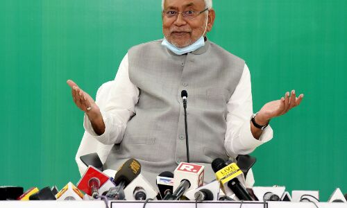 बीजेपी से सुशील मोदी के कैबिनेट में नहीं होने का सवाल पूछिए : नीतीश कुमार