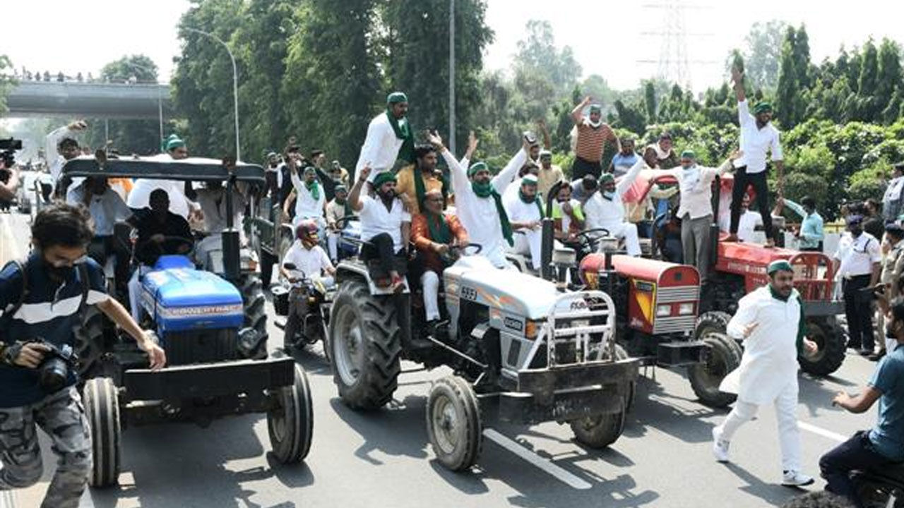 दिल्ली चलो : अन्नदाताओं के बड़े आंदोलन की आहट से घबराई खट्टर सरकार, हिरासत में लिए किसान नेता