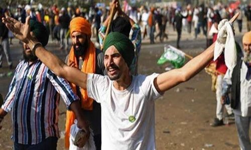 दिल्ली बॉर्डर और मेरठ टोल प्लाजा पर कटी किसानों की रात, आज की बैठक में फैसला-क्या होगा आगे