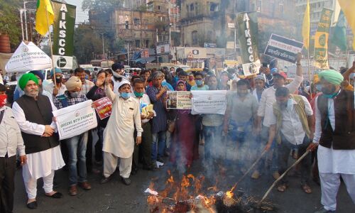 #BharatBandh मोदी सरकार के खिलाफ ऐसा पहला आंदोलन जिसका विस्तार सभी गैर एनडीए दलों, कलाकारों, खिलाड़ियों, छात्रों तक