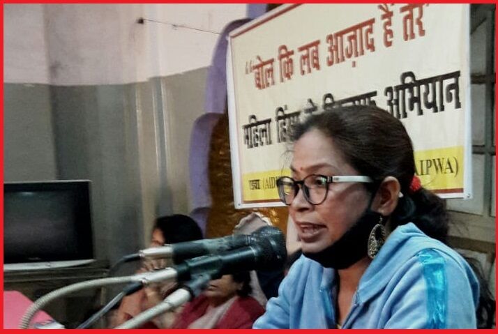 UP : प्रमुख महिला संगठनों ने महिला हिंसा और लव जिहाद कानून का किया बाॅयकाॅट, कहा खाप पंचायतों की भूमिका में योगी सरकार