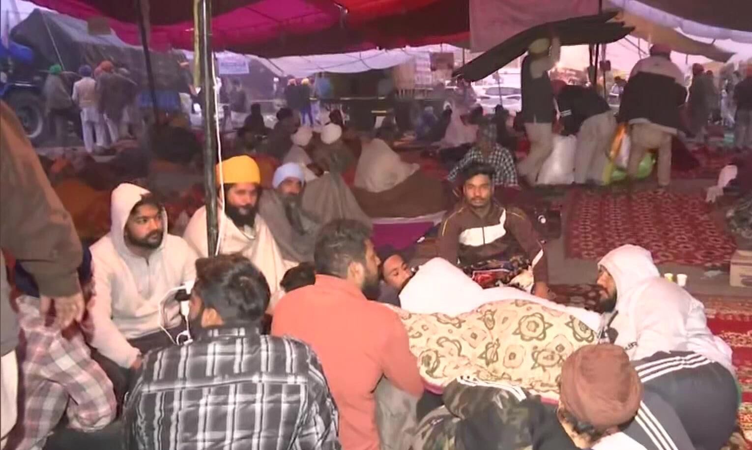 किसान आंदोलन हुआ और तेज, 16 को 500 गाड़ियों से आएंगे किसान, टिकैत फिर बोले - वापस लो कानून