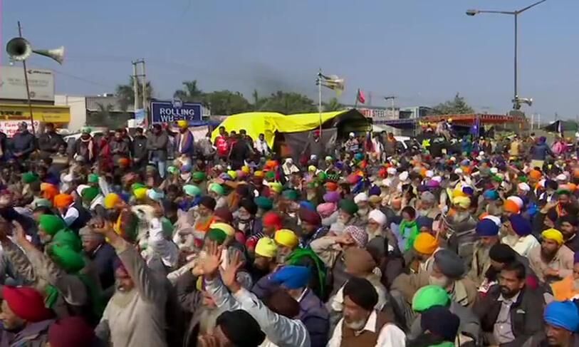 #FarmersProtest अनशन पर किसान, FICCI के अधिवेशन में राजनाथ बोले - महामारी में खेती ने ही हमें बचाया