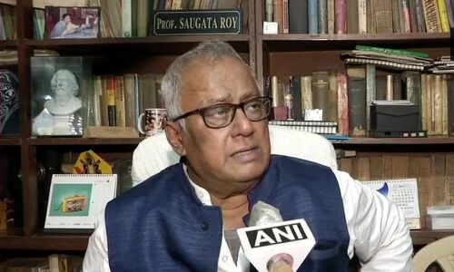 शुभेंदु अधिकारी ममता बनर्जी के बाद पार्टी का नेतृत्व चाहते थे, उनकी महत्वाकांक्षा पूरा करने के लिए पार्टी तैयार नहीं थी