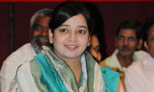 पूर्व कांग्रेस पार्षद इशरत जहां ने कोर्ट में कहा- मुझे जेल में आतंकवादी कहा गया, बुरी तरह पीटा गया