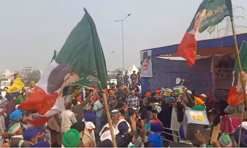 मोदी को आज किसानों-आंदोलनकारियों ने थाली-ताली पीट कर सुनायी अपने मन की बात