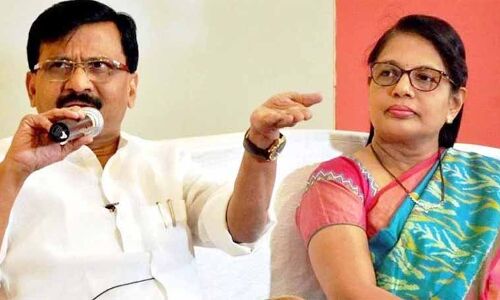 पत्नी को ईडी की नोटिस पर बोले संजय राउत-आ देखें जरा किसमें कितना है दम