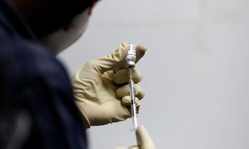 चीन की सिरिंज से होगा पीएम मोदी के गुजरात में कोरोना का उपचार, भारत ने स्पेशल ऑर्डर कर कराया तैयार