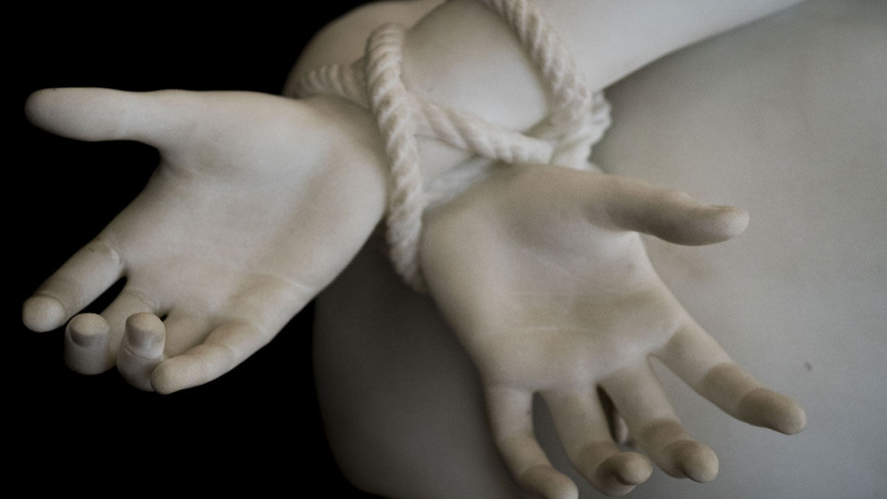 यूपी : पड़ोसियों को फंसाने के लिए शख्स ने बेटी के अपहरण की गढ़ी झूठी कहानी यूपी : पड़ोसियों को फंसाने के लिए शख्स ने बेटी के अपहरण की गढ़ी झूठी कहानी