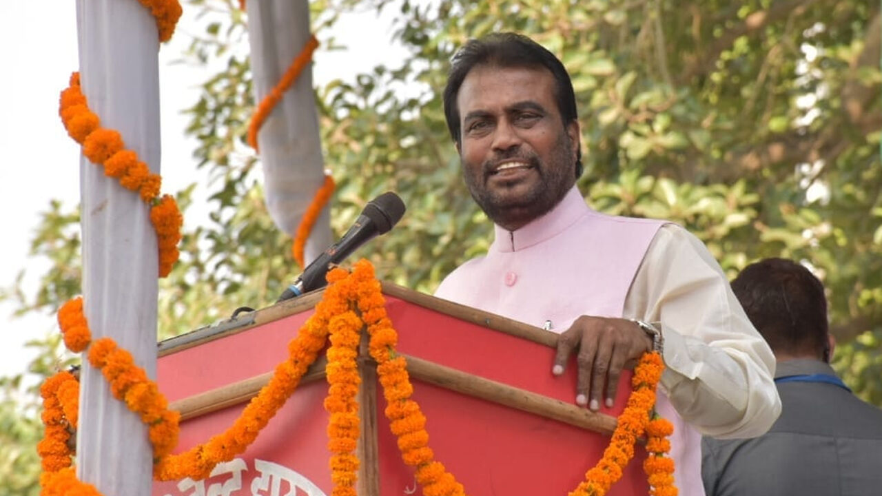 बिहार : श्याम रजक का बड़ा दावा JDU के 17 विधायक राजद के संपर्क में, गिर सकती है सरकार