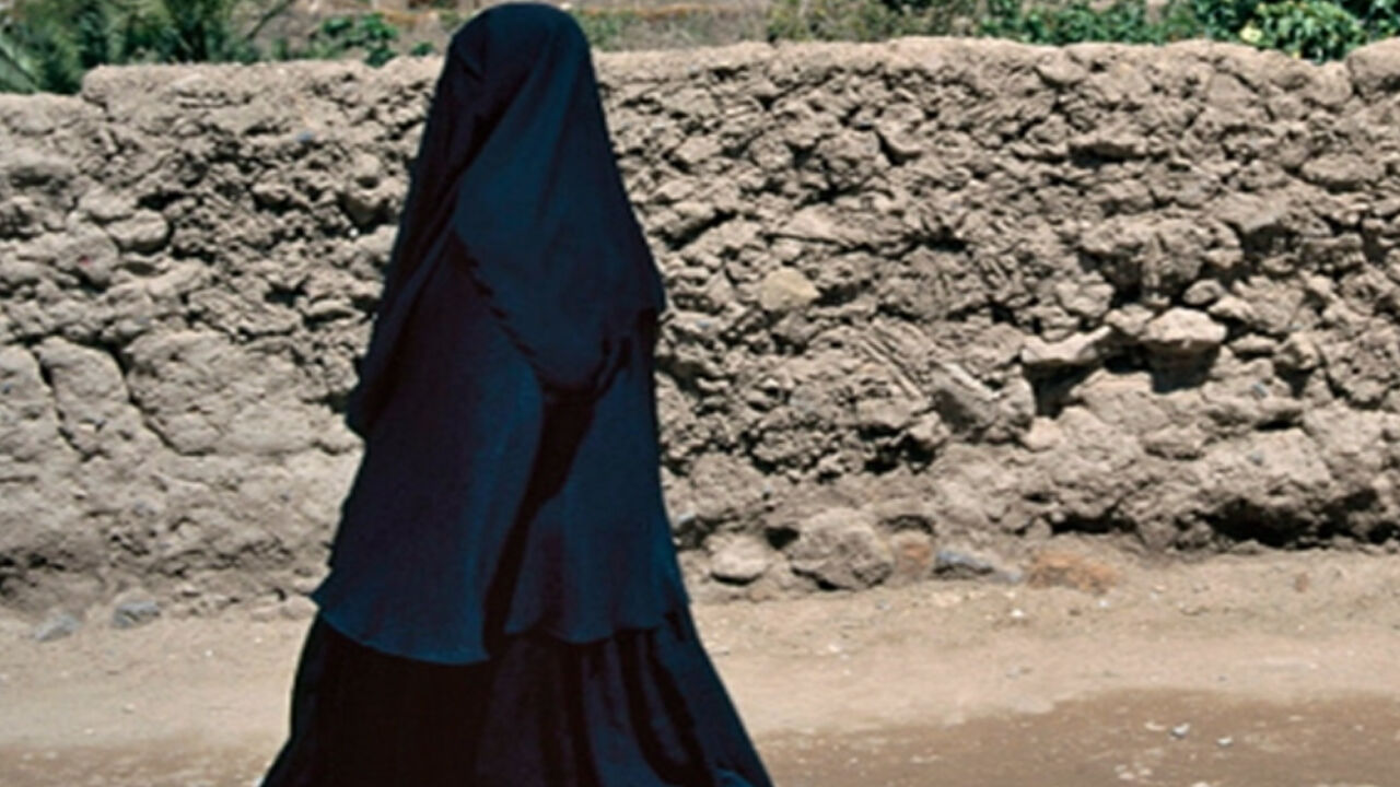 यूपी : ग्राम प्रधान के रूप में काम कर रही पाकिस्तानी महिला, एफआईआर दर्ज-जांच शुरू