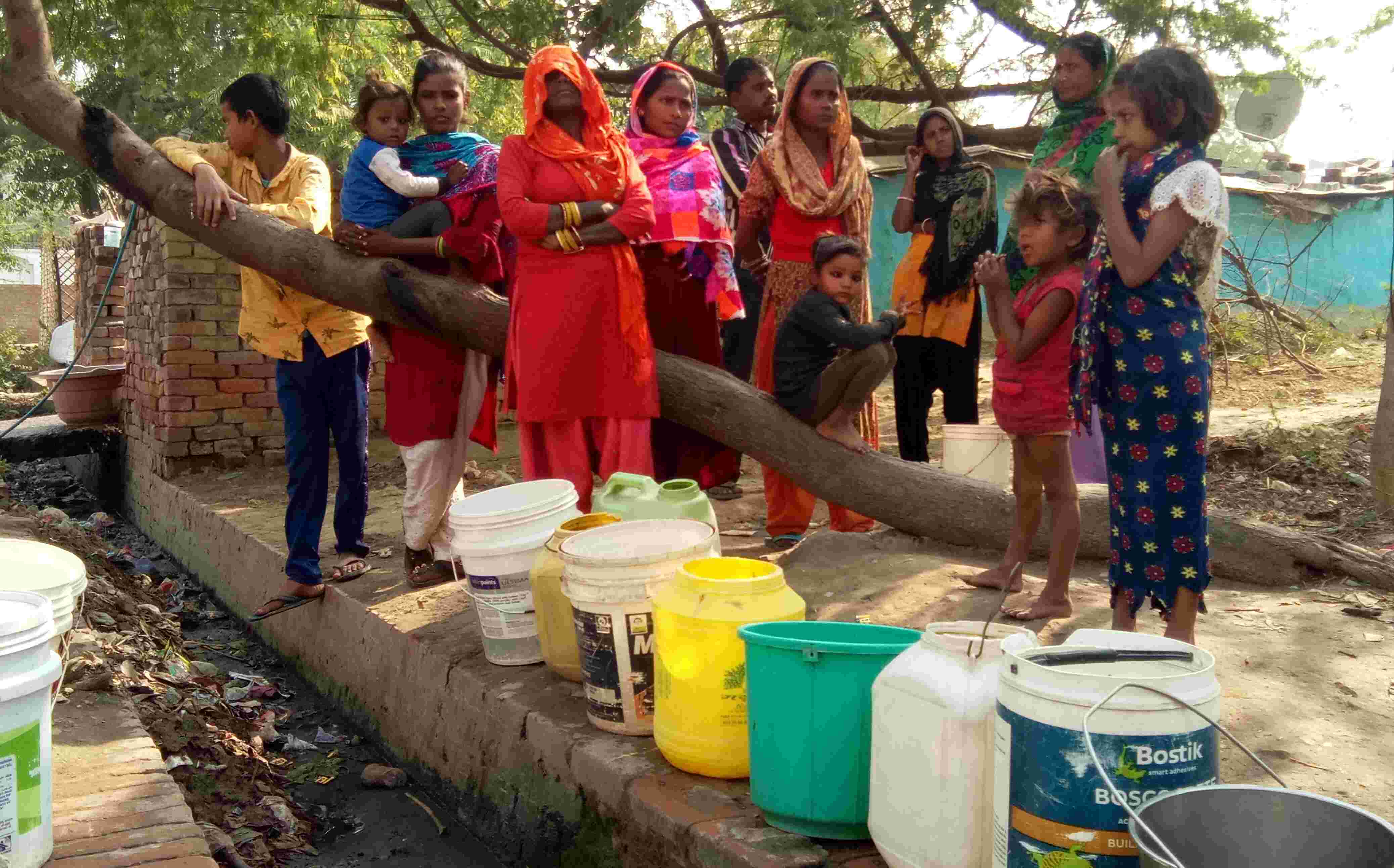 Impact : कानपुर में सीवर पानी की समस्या को लेकर  जनता के साथ धरने पर बैठे पार्षद, जनज्वार ने प्रमुखता से दिखाई थी खबर