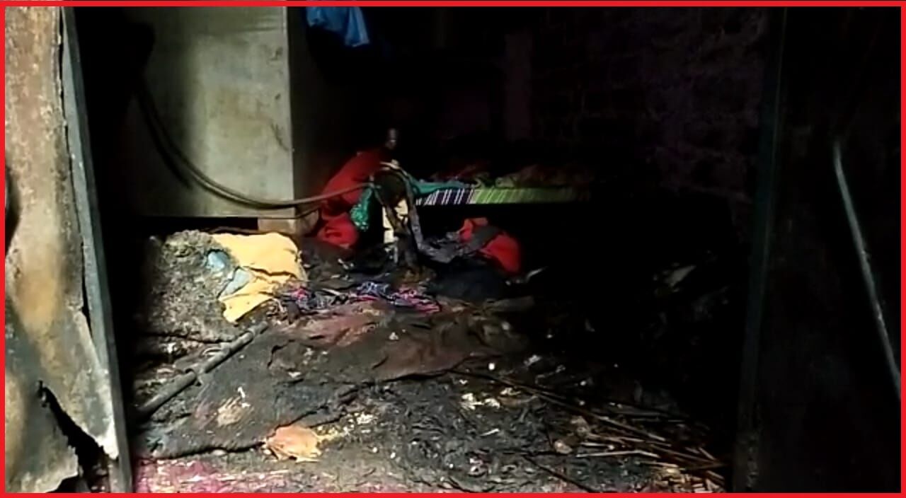 UP : पत्नी ने मायके से वापस आने को किया मना तो झल्लाये पति ने मासूम बच्चे समेत 7 को पेट्रोल डालकर जिंदा जलाया