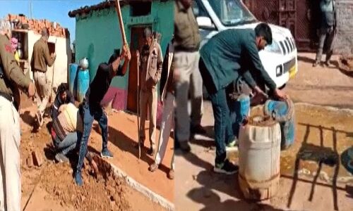 मध्यप्रदेश के शिवपुरी में भाजपा महिला मोर्चा की अध्यक्ष ललिता राजे घर से चलाती थीं कच्ची शराब की फैक्ट्री, पुलिस ने किया गिरफ्तार