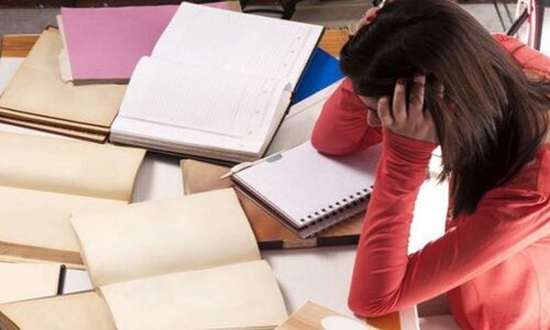 मध्यप्रदेश : दक्षता परीक्षा में शिक्षकों ने किताब रखकर की नकल, फिर भी 40 प्रतिशत शिक्षक फेल