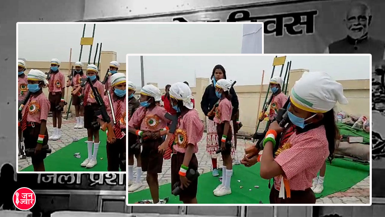 UP : हाड़ कंपाती ठंड में हाफ कपड़ों में बच्चों से खुले में करवाया योगा, खबर दिखाने वाले 3 पत्रकारों पर FIR