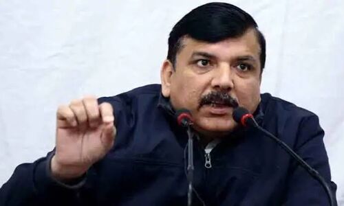 किसानों के मुद्दे को लेकर राज्यसभा में हंगामा, संजय सिंह समेत आप के तीन सांसद निलंबित