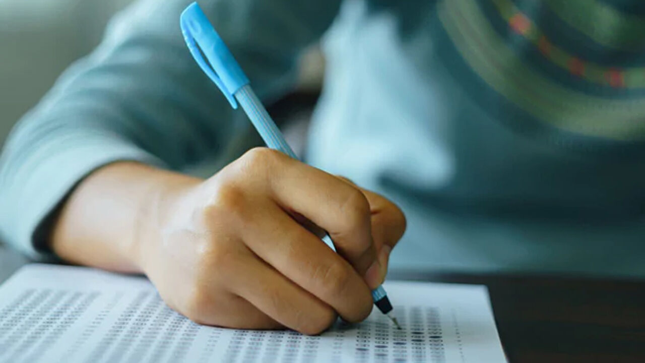 यूपी बोर्ड परीक्षा की तिथियों का एलान, 24 अप्रैल से शुरू होंगे इम्तिहान