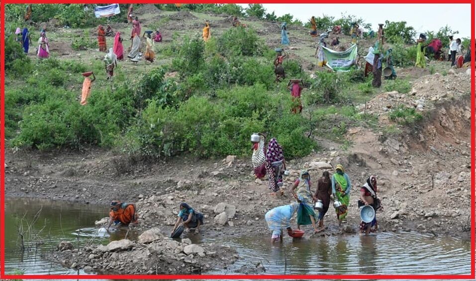 19 साल की लड़की के जज्बे ने बदले हालात, 200 महिलाओं की मदद से बुंदेलखंड में पानी की खातिर काट डाला पहाड़