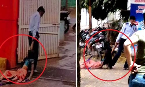 मप्र : सिक्योरिटी गार्ड ने विक्षिप्त बुजुर्ग महिला को घसीटकर अस्पताल के गेट से बाहर निकाला, तस्वीरें वायरल