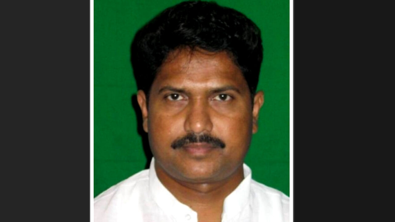 मुंबई के होटल में फंदे से लटके मिले दादर और नगर हवेली के सांसद, सुसाइड नोट भी मिला