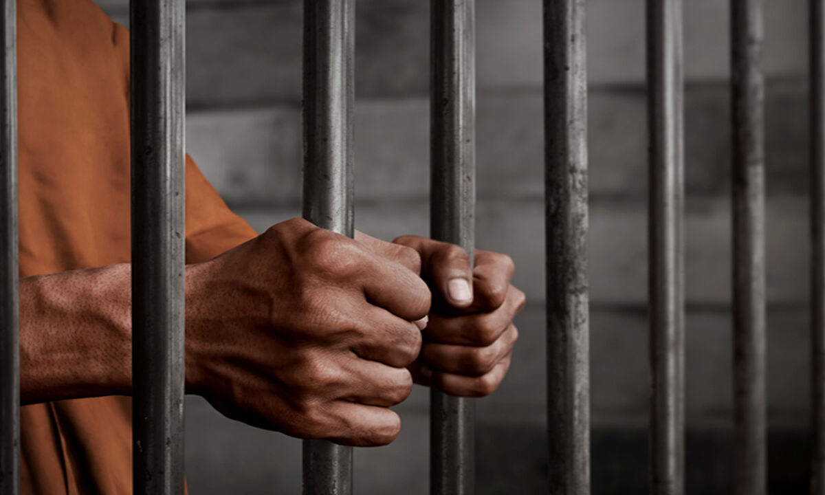 मध्य प्रदेश के रतलाम में वकील ने महिला जज को बर्थडे किया विश, 20 दिन से जेल की खा रहा है हवा