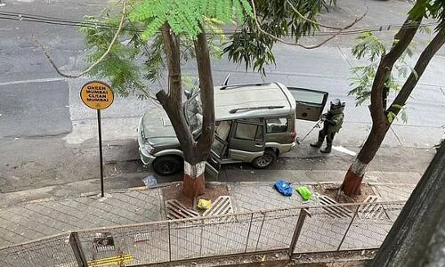 मुकेश अंबानी के घर के बाहर मिली थी जिसकी संदिग्ध कार, उसकी कथित तौर पर सुसाइड से मौत