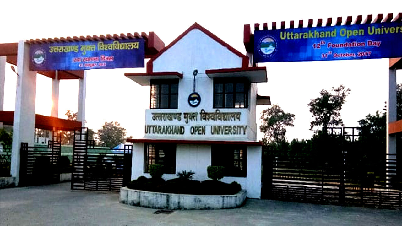 नियम कायदों से ‘मुक्त’ उत्तराखंड मुक्त विश्वविद्यालय, उठने लगी है भ्रष्टाचारी आरोपी कुलपति ओमप्रकाश नेगी को बर्खास्त करने की मांग
