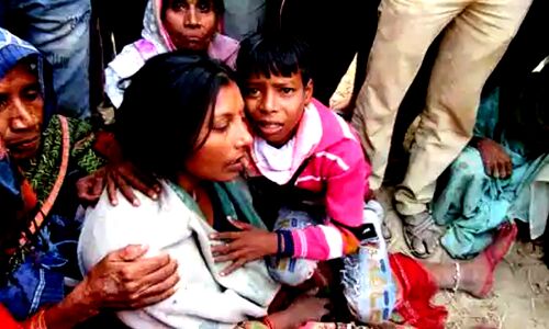 कानपुर में दरोगा के बेटे पर साथियों के साथ गैंगरेप का आरोप, न्याय के लिए भटकते पिता का संदिग्ध हालत में एक्सीडेंट