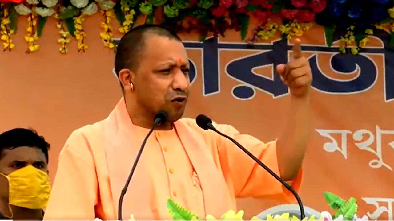 यूपी को कागजी विकास, नौकरियां व अपराध मुक्त बनाकर सोनार बांग्ला में नफरत की फसल उगाने निकले योगी