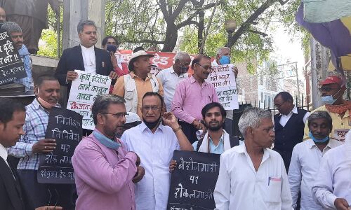 किसान आंदोलन : भारत बंद के समर्थन में माले और किसान महासभा के कार्यकर्ता उतरे सड़कों पर