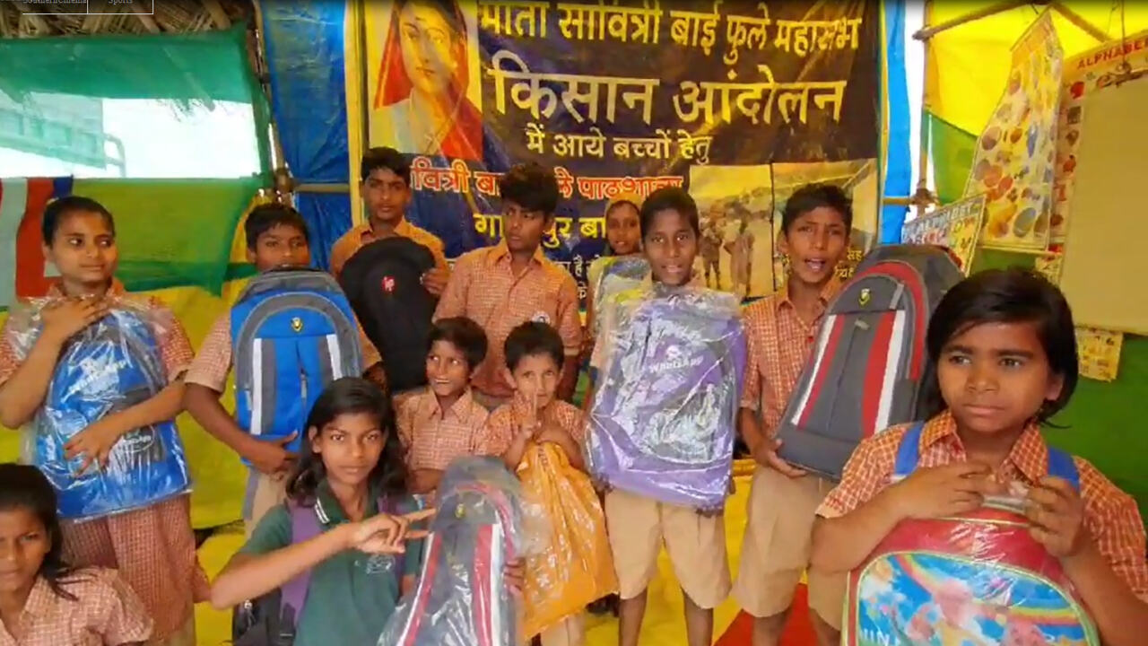 गाजीपुर बॉर्डर पर पाठशाला: बिना फीस की पढ़ाई के लिए हर दिन एडमिशन के लिए आ रहे कूड़ा बीनने वाले बच्चे