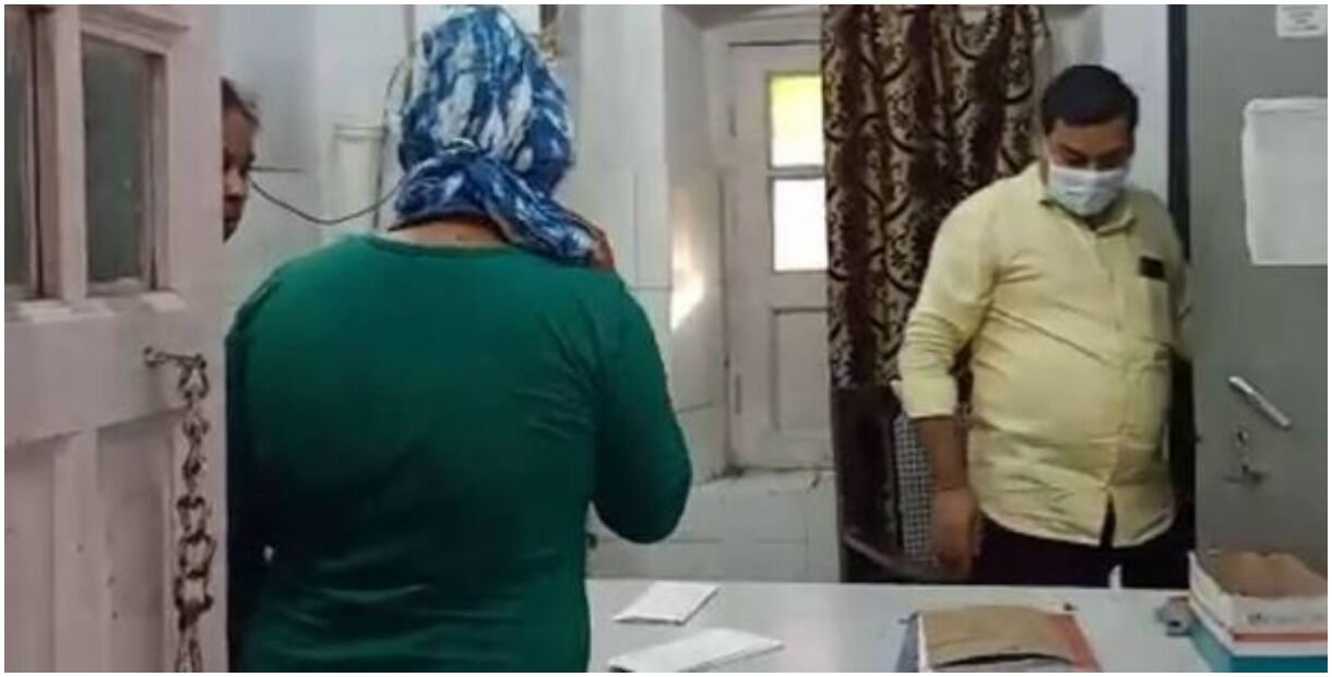 योगीराज : गोंडा में BJP नेता के बेटे ने लड़की को घर से अगवा कर दोस्तों के साथ मिलकर किया गैंगरेप, पांचों आरोपी फरार