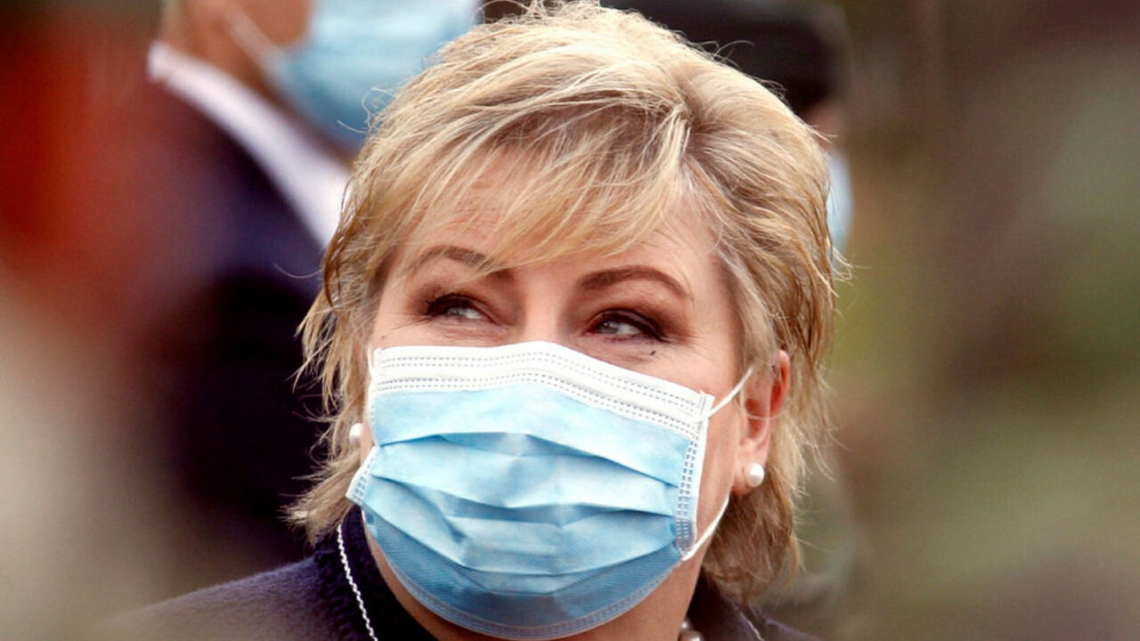 कोविड : नियम तोड़ने पर नॉर्वे की पुलिस ने प्रधानमंत्री पर ठोका जुर्माना, भारतीय ट्विटर यूजर्स बोले क्या चौकीदार पर होगी ऐसी कार्रवाई? कोविड : नियम तोड़ने पर नॉर्वे की पुलिस ने प्रधानमंत्री पर ठोका जुर्माना, भारतीय ट्विटर यूजर्स बोले क्या चौकीदार पर होगी ऐसी कार्रवाई?