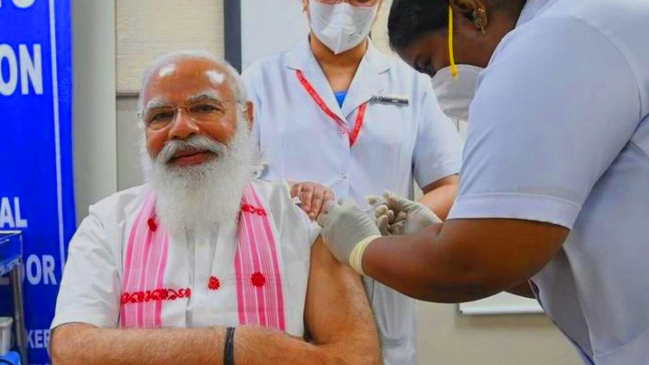 सरकार अब स्वयं बन चुकी है महामारी, सत्ता लोभी प्रधानमंत्री से न करें समस्या के समाधान की उम्मीद