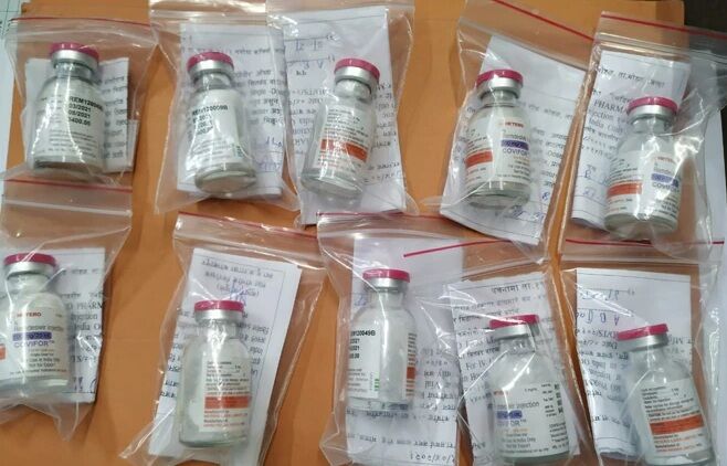 कोरोना से कम इंजैक्शन-आक्सीजन की कालाबाजारी से हो रही भारत में ज्यादा मौतें