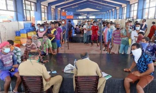 केरल में प्रवासी मज़दूरों  का बहिष्कार, सरकारी योजना हुईं सब बेकार