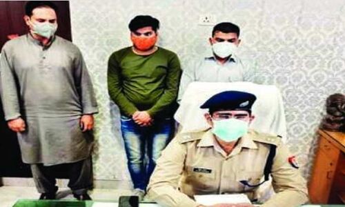40-40 हजार में रेमडेसिविर की कालाबाजारी करता धरा गया गाजियाबाद का नामी डॉक्टर, लाखों का कैश भी बरामद 40-40 हजार में रेमडेसिविर की कालाबाजारी करता धरा गया गाजियाबाद का नामी डॉक्टर, लाखों का कैश भी बरामद
