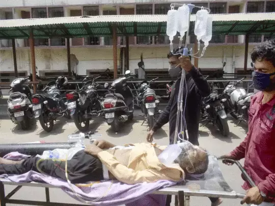 कोरोना: ऑक्सीजन न मिलने से आंध्र प्रदेश के दो अस्पतालों में 16 मरीजों की मौत